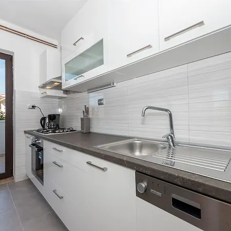 Snjezana Apartment