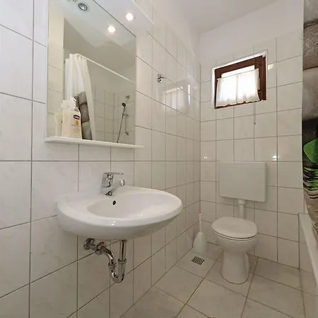 Snjezana Apartment *